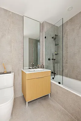 Bathroom, photo 1