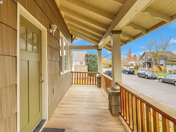 2nd image of 2624 NE Sumner St