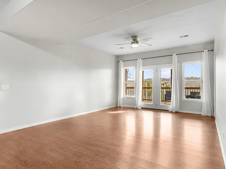 852 Silvercliff Way — Photo 65