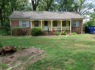 824 Circlewood Dr, Richmond, VA 23224