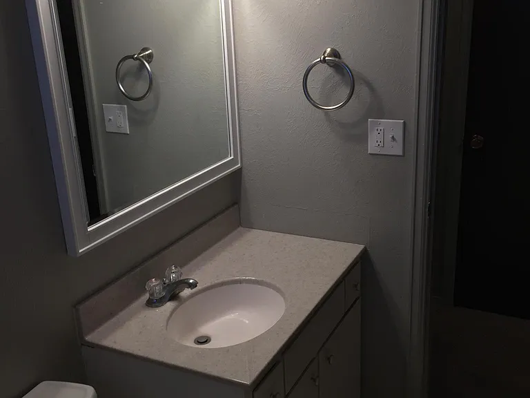 822 Torrey St — Photo 10