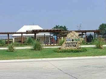 4th image of 2307 Collin Dr