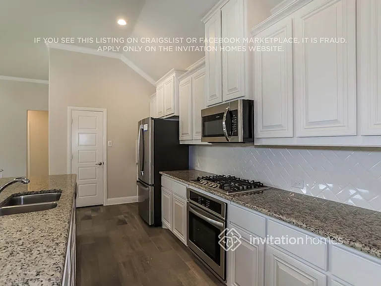 708 Boardwalk Way — Photo 6