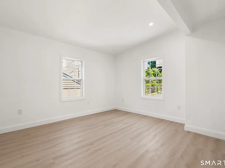 64 Soundview Ave #2 — Photo 22