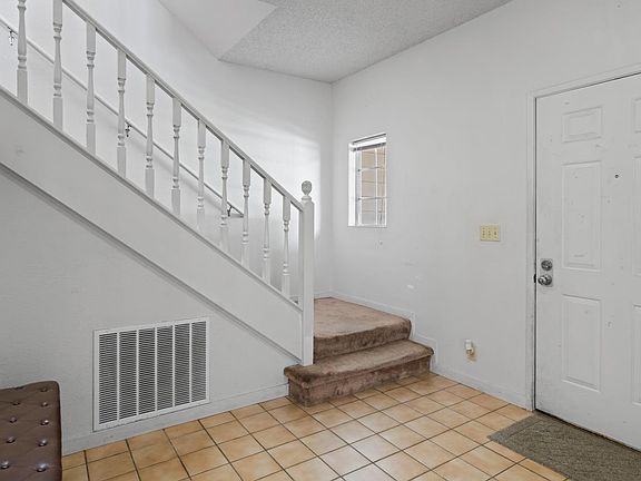 5th image of 393 Limerick Way