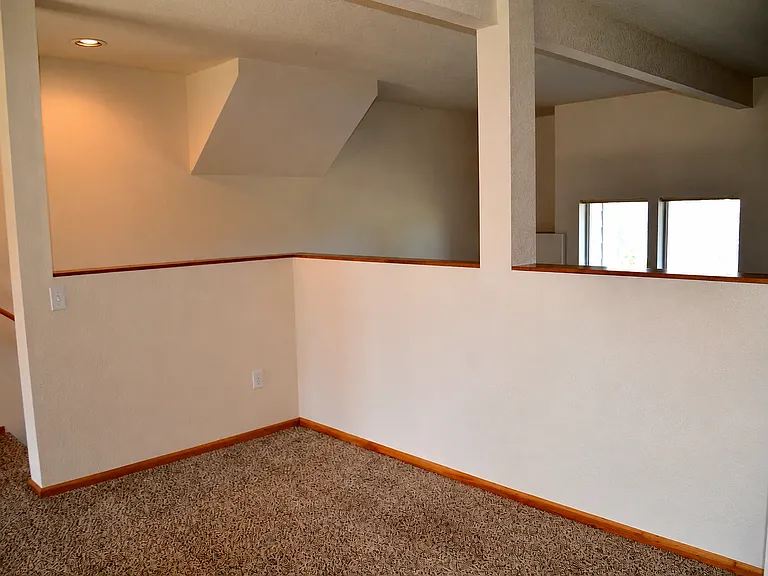 5450 SW Windflower Dr — Photo 4