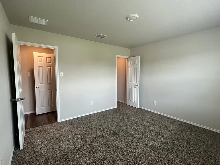 3209 Sherco Rd — Photo 9