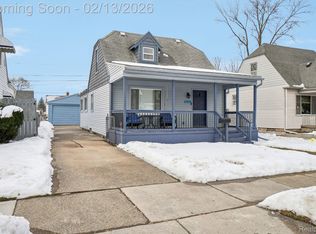 23139 Reynolds Ave, Hazel Park, MI 48030