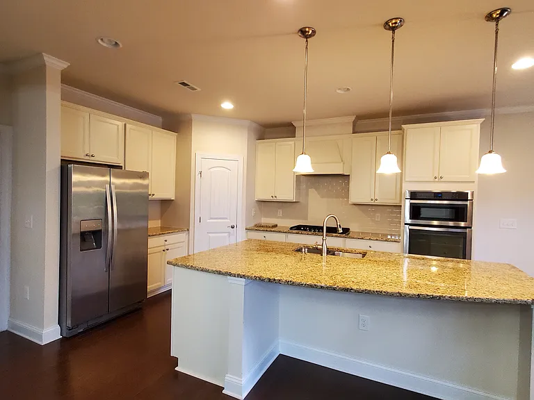 412 Daylin Dr — Photo 43