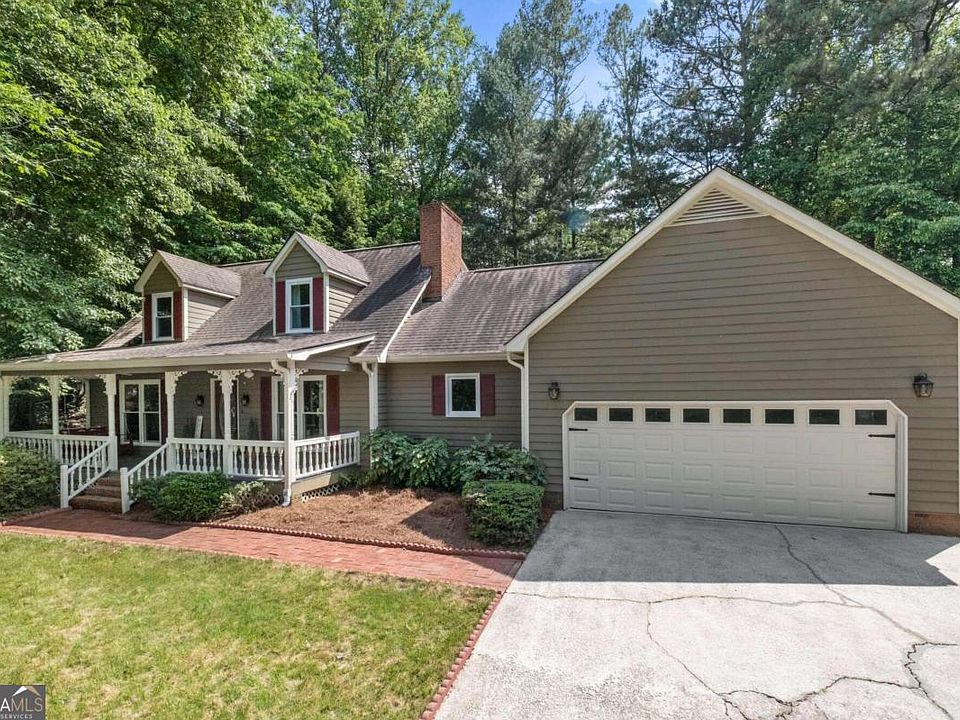 1st image of 86 Queen Anne Dr SE