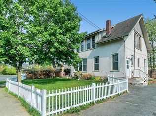 3 Macarthur Dr, Matawan, NJ 07747
