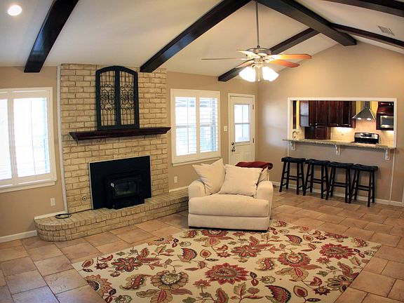 2nd image of 3111 Auburn Dr