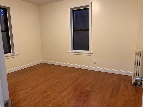 2nd image of 508 Van Cortlandt Park Ave
