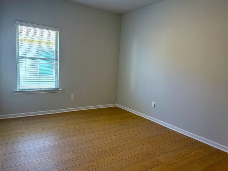 212 Cobbdale Park Dr — Photo 5