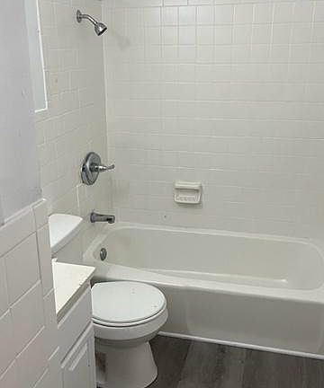 4th image of 4418 Lynn Ln APT 72
