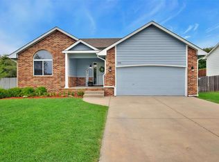 1846 N Columbine St, Andover, KS 67002