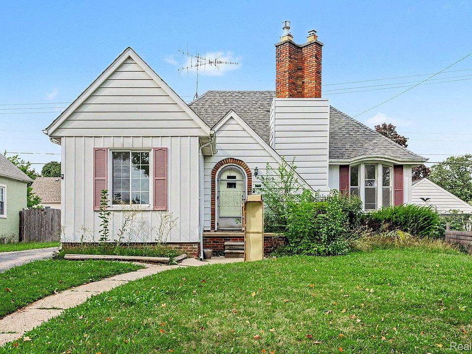 1st image of 2409 E Court St