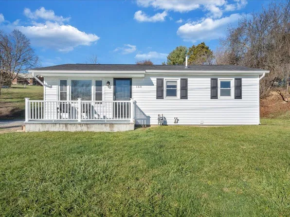 160 Hilltop Dr, Lewisburg, WV 24901