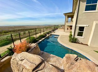 4552 Oceanridge Dr, Huntington Beach, CA 92649