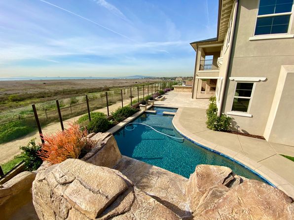 4552 Oceanridge Dr