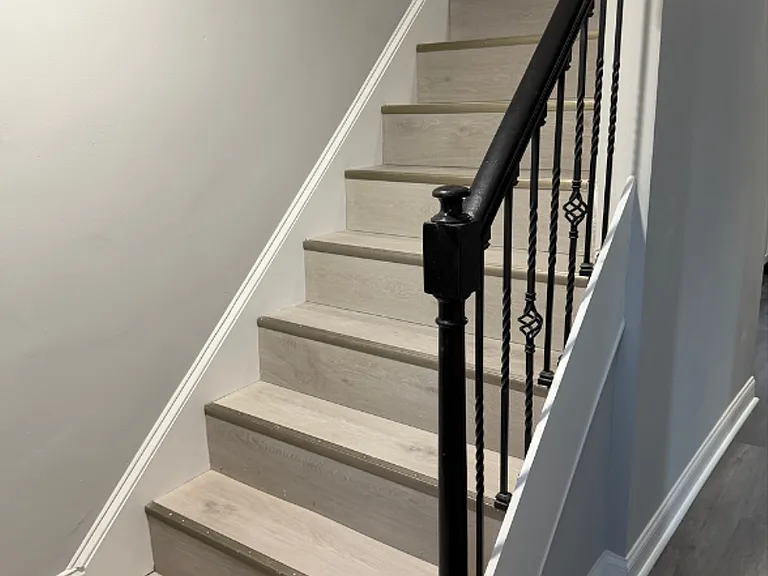 1271 Limit Avenue W Bath #750 — Photo 4