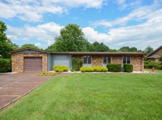 2220 Pendragon Rd, Kingsport, TN 37660