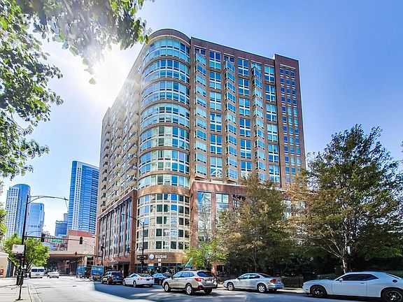 4th image of 600 N Kingsbury St APT 901