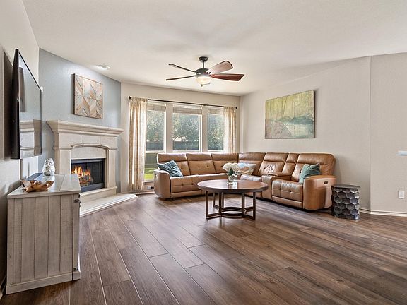 5th image of 3305 Hornbeam St