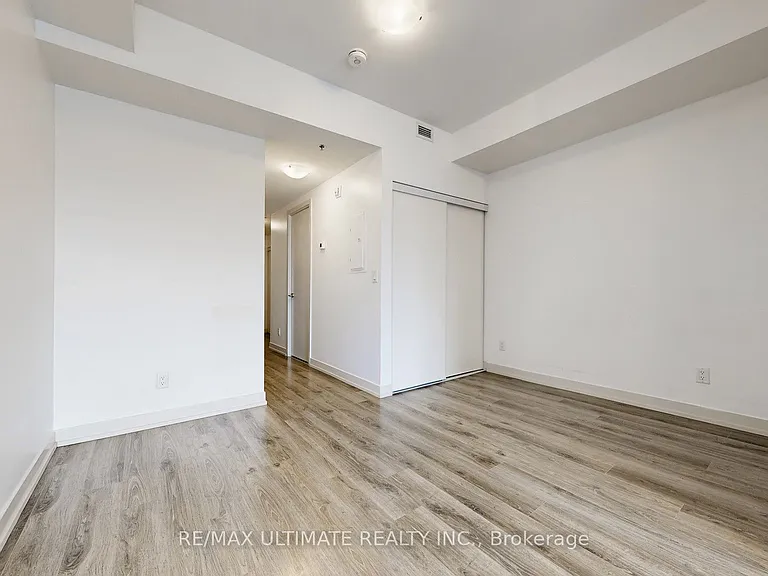 90 Glen Everest Rd #407 — Photo 13