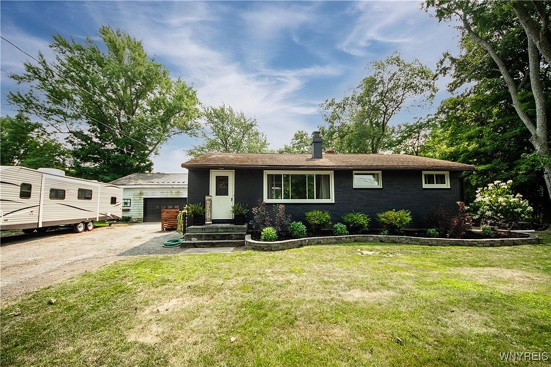 5474 Stone Rd, Lockport, NY 14094 | Zillow