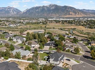 12008 S Reeves Ln, Riverton, UT 84065