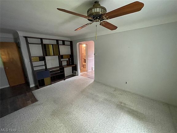 3rd image of 251 E 322nd St