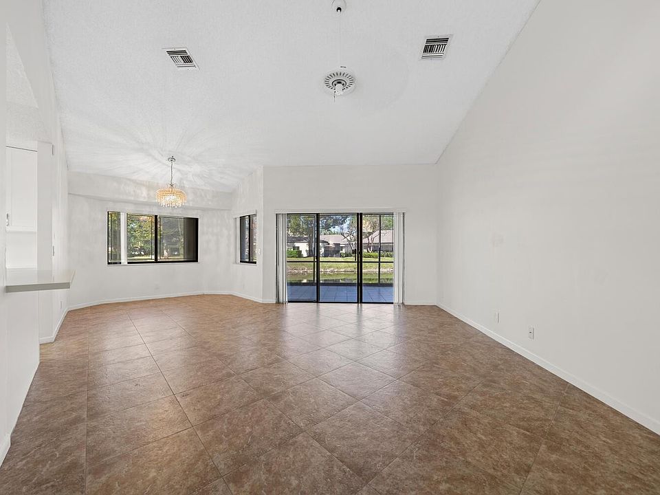 1st image of 9415 Chelsea Drive N