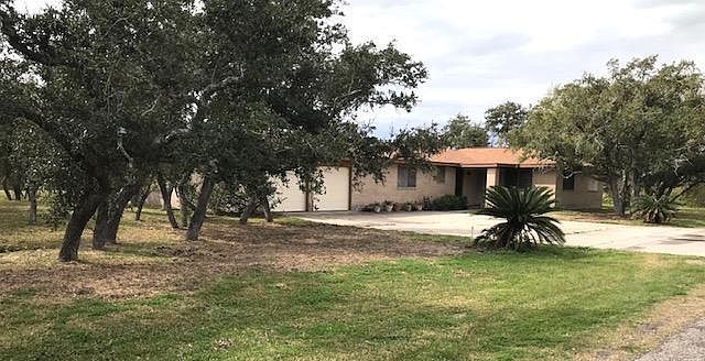 1st image of 467 Live Oak Ln