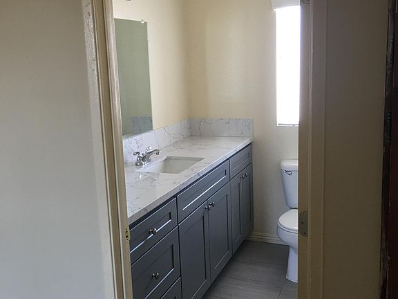 2nd image of 836 S Sierra Vista Ave #B