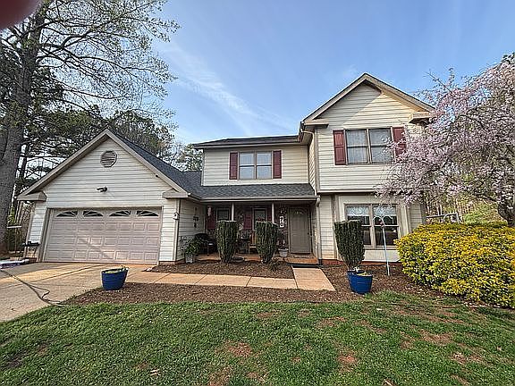 1st image of 70 Sienna Dr