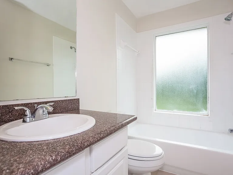 1907 Doliver Cir — Photo 9