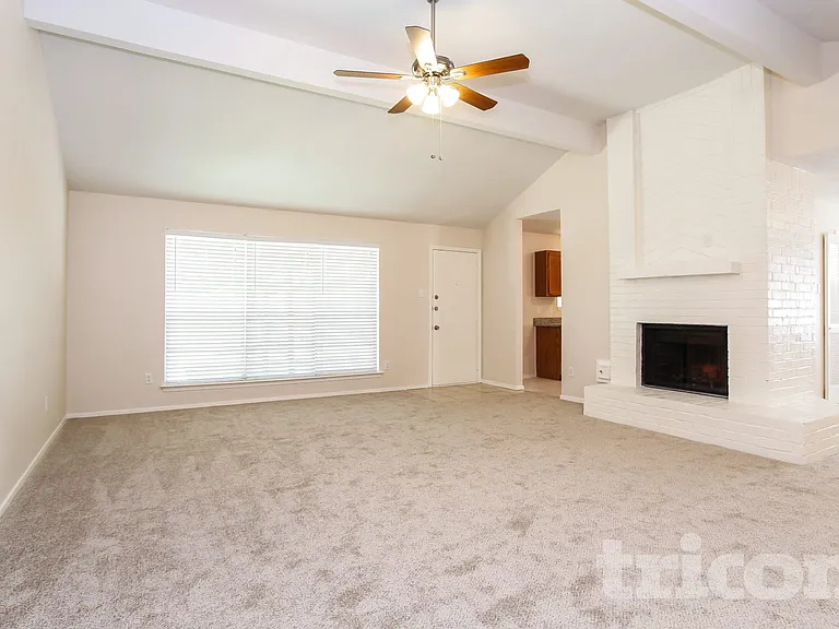 3206 Sedgeborough Dr — Photo 2
