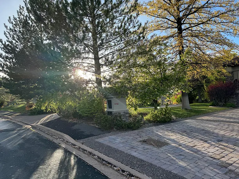 135 Hawken Rd — Photo 53