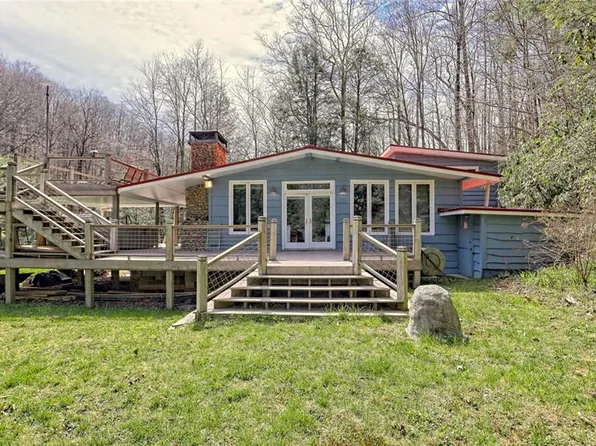 2960 Tate City City Rd, Hayesville, NC 28904