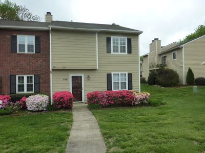 6043 Heath Valley Rd, Charlotte, NC, 28210