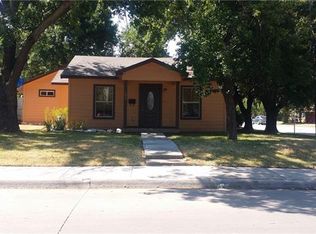 104 E Cason St, Irving, TX 75061