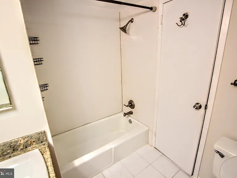 2610 Indian Dr #2B — Photo 10