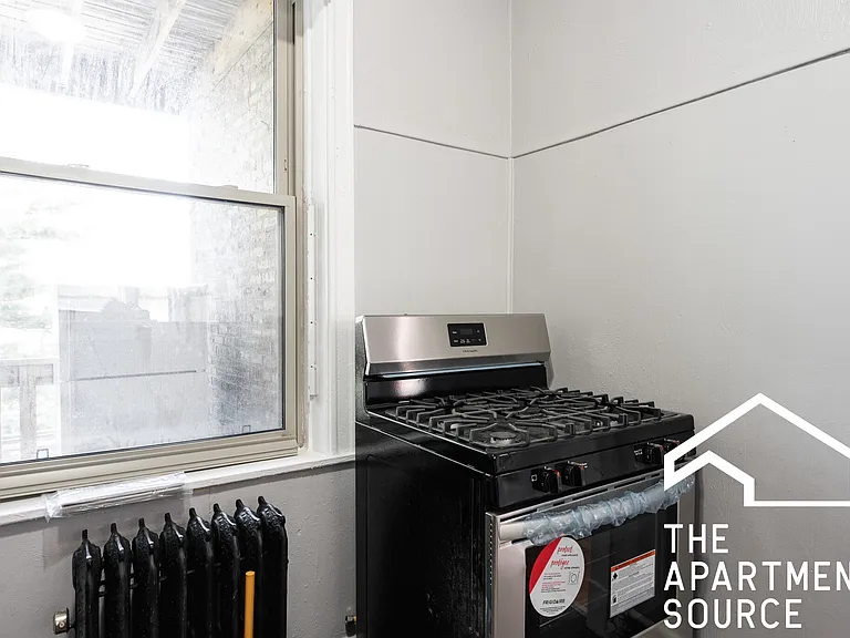 1215 W Rosemont Ave #3 — Photo 10