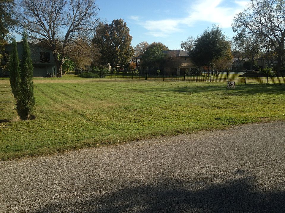 1st image of 119 Royal George Cir