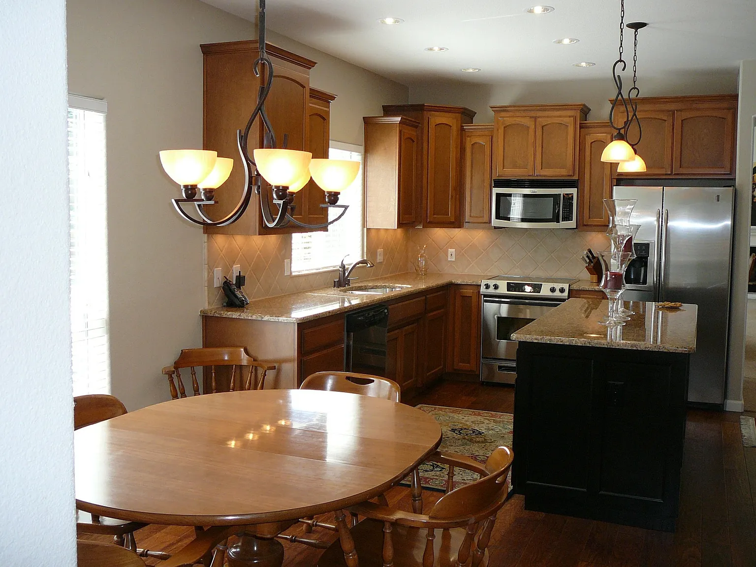 2538 Celeste Ave photo 1