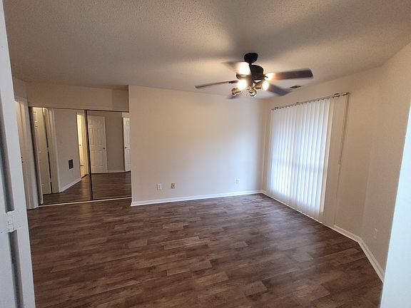 4th image of 8161 Cedar Glen Dr #8161