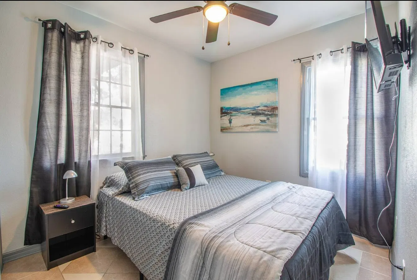 3 bed, 1023 sqft, $700 — Photo 1