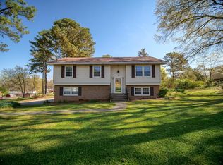 9 Pineview Dr, Ware Shoals, SC 29692