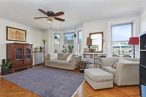 Sold by Corcoran | media 21